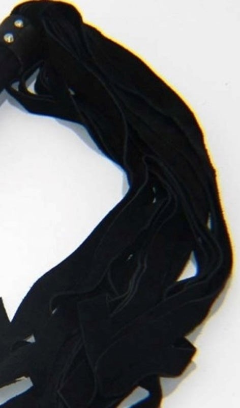 Hell's Couture Suede Sana Flogger Rings Worth Wearing - - Whips And Crops