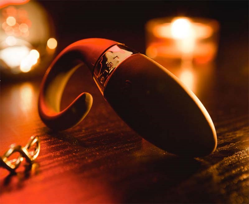 Lelo Oden 2 Remote Controlled Couples Cock Ring with SenseMotion Technology - - Remote Control Vibrators