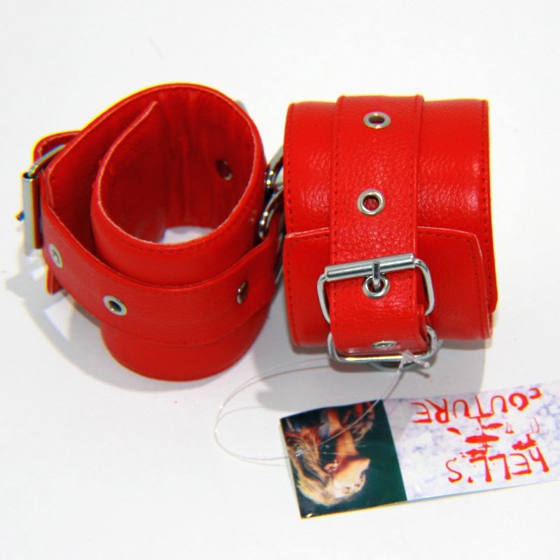 Hells Couture Triple D Ring Bondage Cuffs & Connector - - Cuffs And Restraints