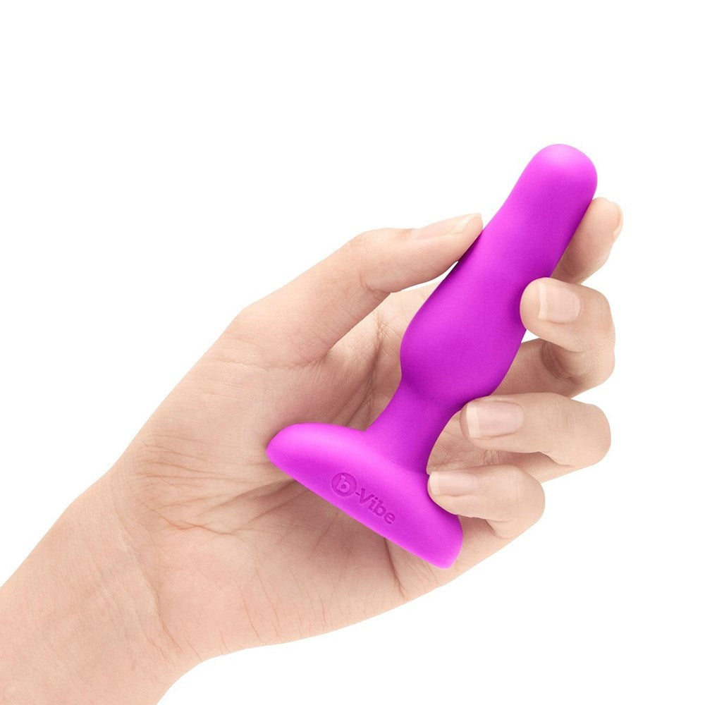 B Vibe Novice Vibrating Butt Plug Beginners Guide to Bliss - - Butt Plugs
