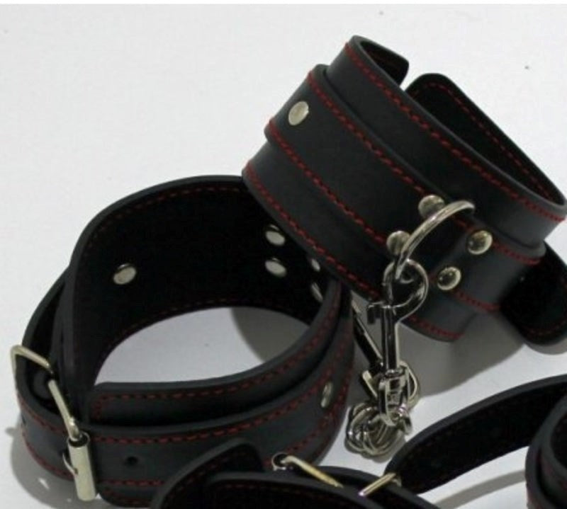 BDStyle Black Bondage Wrist and Ankle Restraints - - Cuffs and Restraints