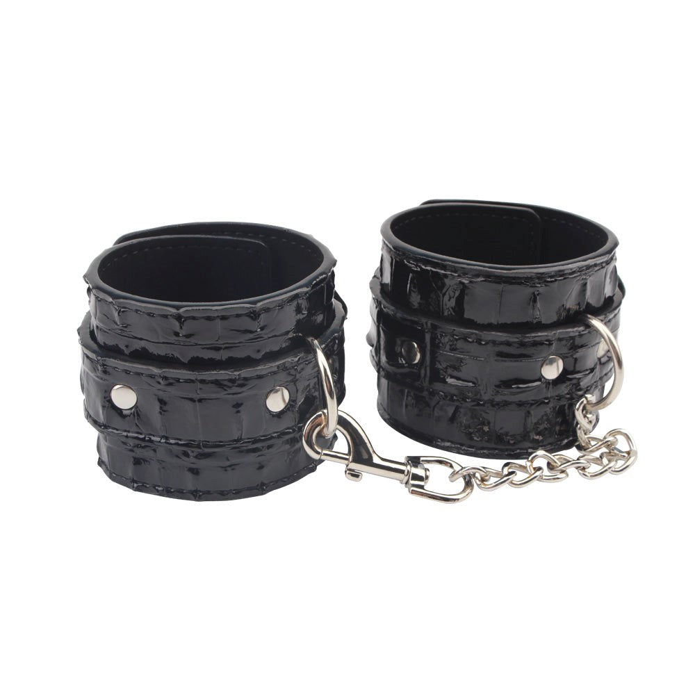 Behave Surrender Adjustable Wrist Restraints Black - - Cuffs And Restraints