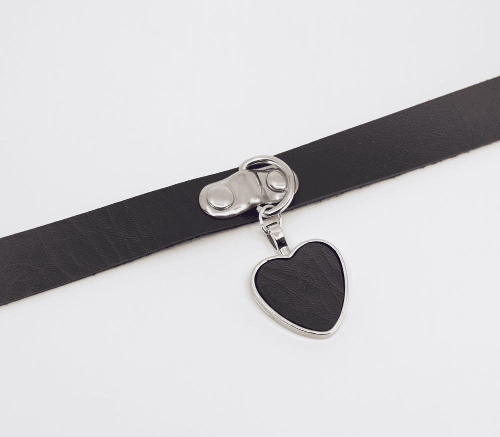 Love In Leather Heart Pendant Faux Leather Choker with Raw Edge Design - - Collars and Leads