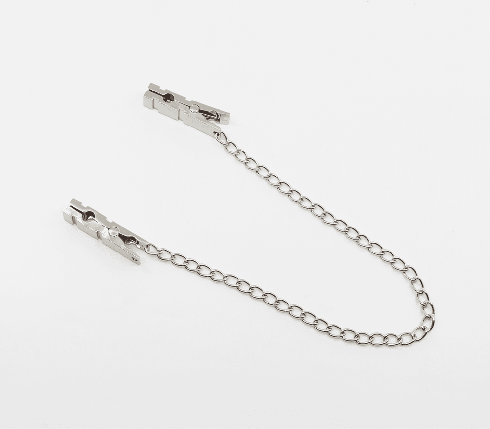 Love In Leather Peg Nipple Clamps With Chain Join Heavyweight Non Adjustable - Default Title - Nipple and Clit Clamps