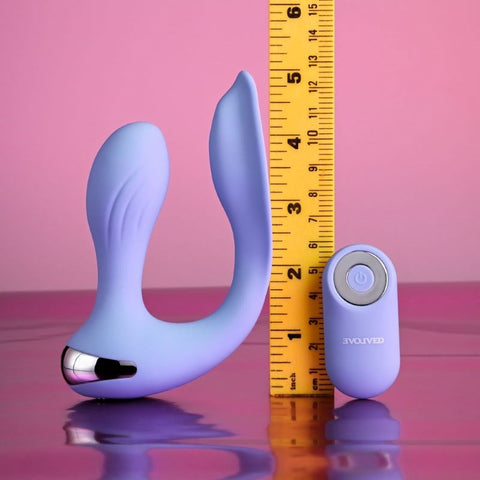 Evolved Compact Remote Controlled Vibrator with 10 Modes - Rabbit Vibrators