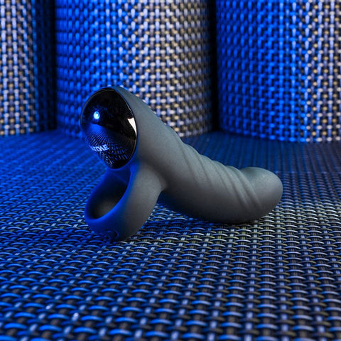 Evolved Hooked On You Powerful Finger Vibrator for Precise Clitoral Control - Finger and Tongue Vibrators