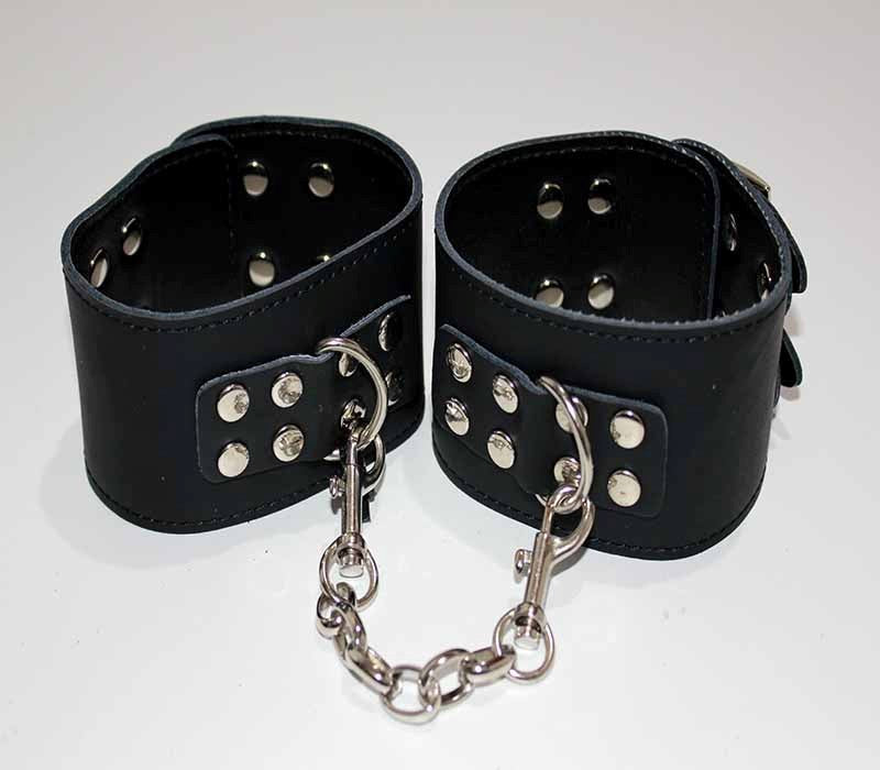 BDStyle Lilylush Leather Wrist/Ankle Restraints Studs Bondage Set - Cuffs and Restraints