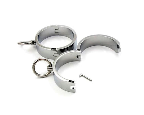 BDStyle Manacled Metal Cuffs Steel Restraints with Adjustable Fit - Cuffs and Restraints