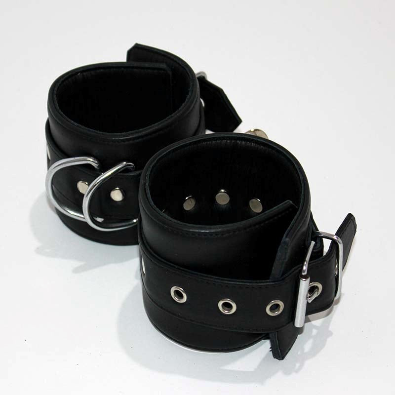 Hells Couture Triple D Ring Bondage Cuffs & Connector - - Cuffs And Restraints