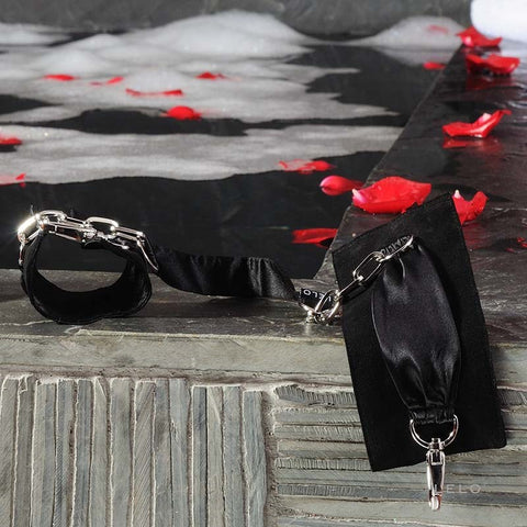 Lelo Sutra Chainlink Adult Cuffs with Silk and Suede Design - Cuffs And Restraints