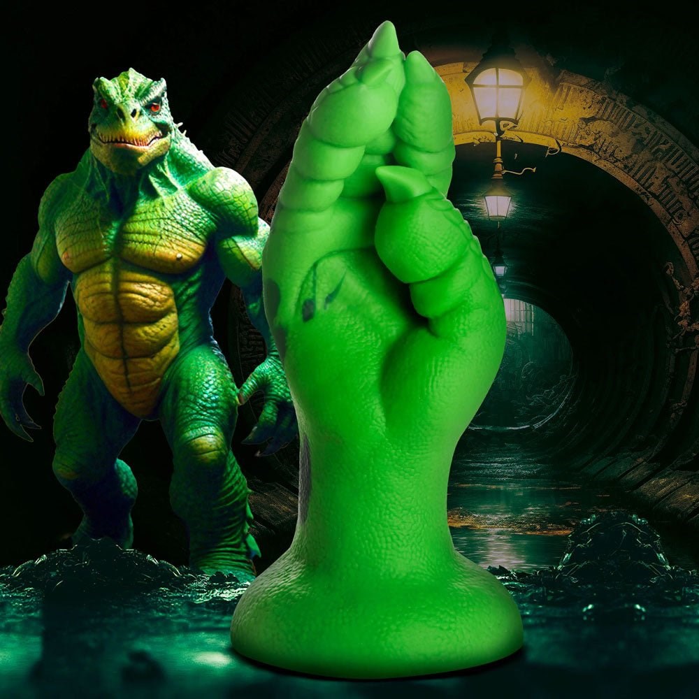 XR Brands Creature Cocks Raptor Claw Fisting Fantasy Silicone Dildo Green 21.8cm - - Realistic Dildos