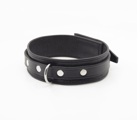 Love In Leather Flat & Grained Italian Leather Collar Premium BDSM Accessory - Collars and Leads