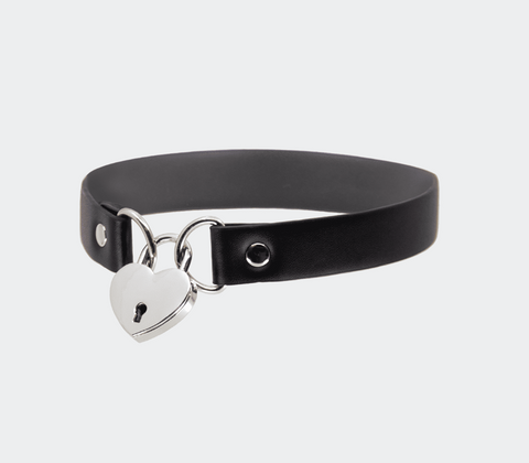 Love In Leather Heart Padlock Faux Leather Choker with Functional Lock - Collars and Leads