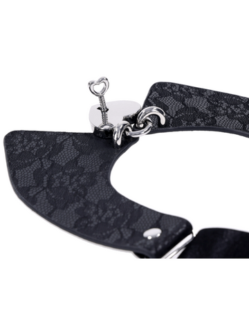 Sportsheets Sex and Mischief Heartbound Lace Day Collar with Heart Lock - Collars and Leads