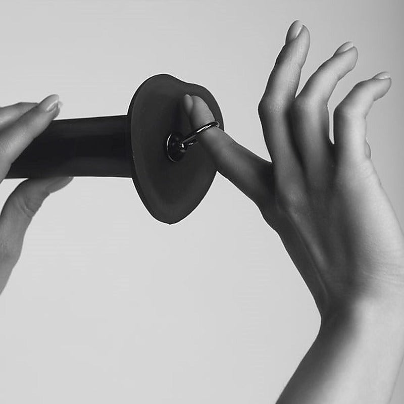 Premium Dildo Base Finger O-Ring by Strap-On-Me - Collars and Leads