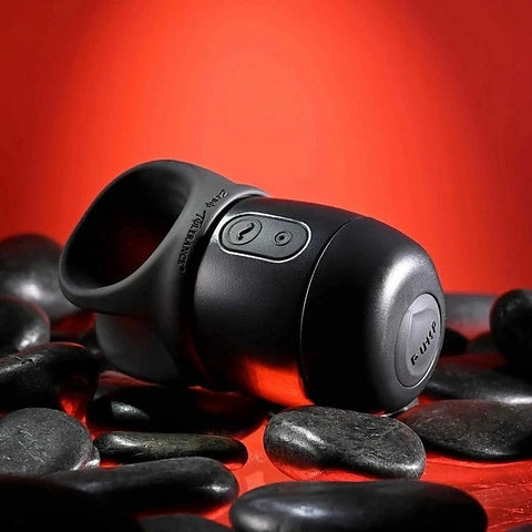 WET IT BE USB Rechargeable Male Stroker by Evolved - Masturbators and Strokers