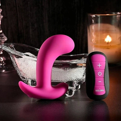 HOOKING UP USB Rechargeable Vibrator by Evolved - Butt Plugs