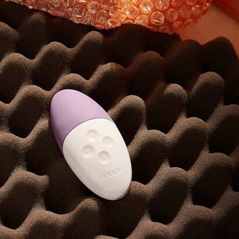 Lelo Siri 3 Sound Sense Silicone Clitoral Vibrator with Music Sync - Remote Control Vibrators