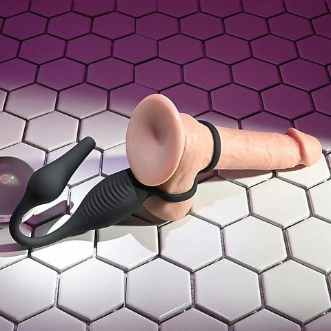 Plug & Tug Rechargeable Cock Ring by Evolved - Cock Rings