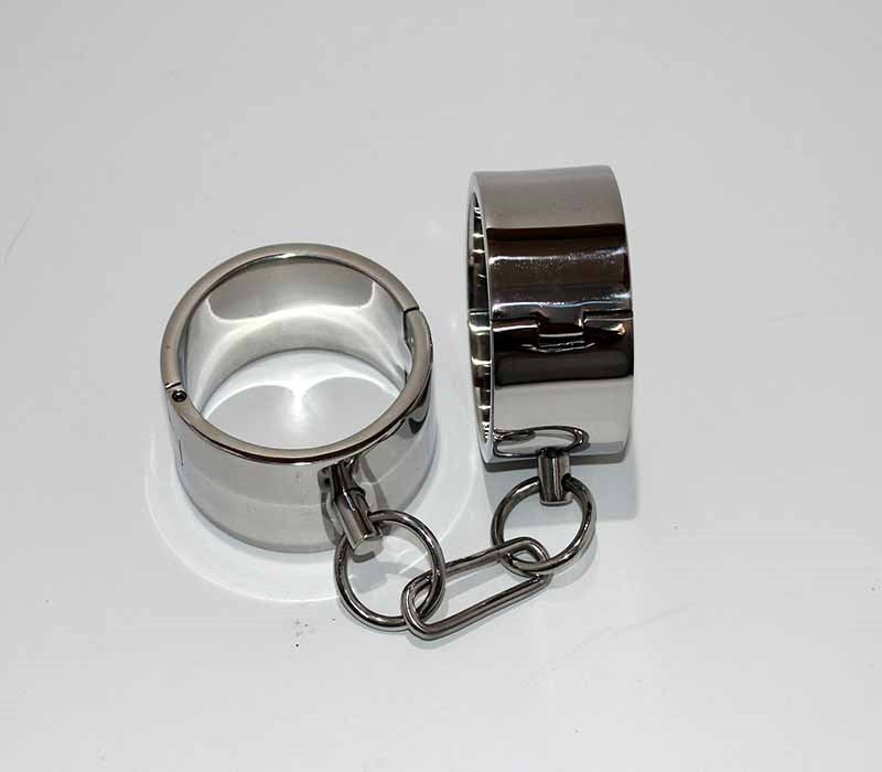 Steel Lust Cuffs with Chain - - Cuffs And Restraints
